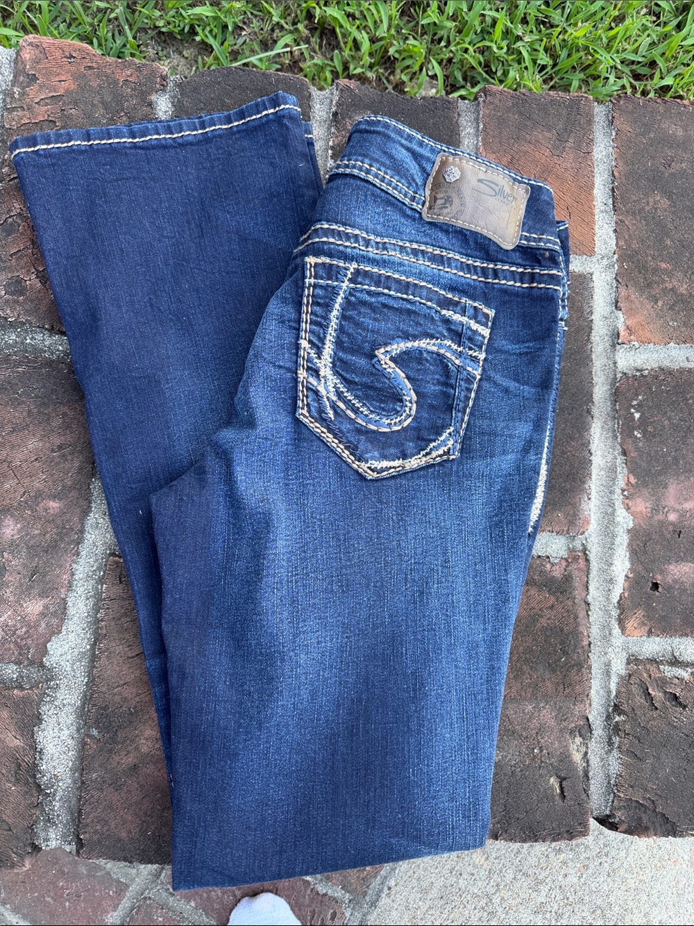 Silver Suki mid slim boot cut blue jeans size 28 - Picture 6 of 6